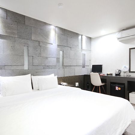 Hotel June Haeundae Пусан Экстерьер фото